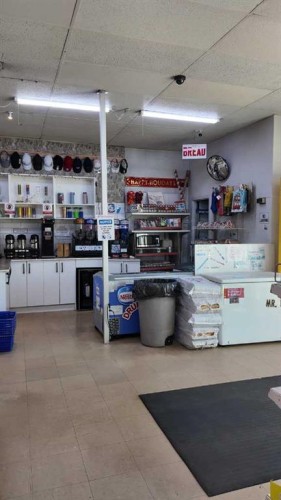 Northeast Convenience Store, Calgary, AB 