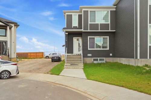 118 Saddlelake Manor Ne, Calgary, AB 