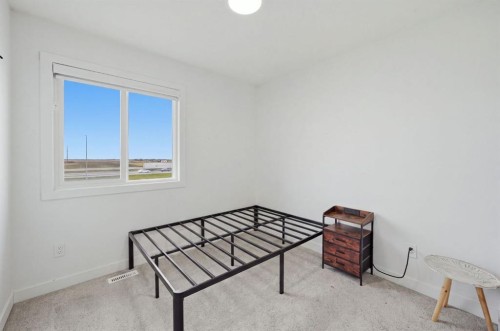 118 Saddlelake Manor Ne, Calgary, AB 