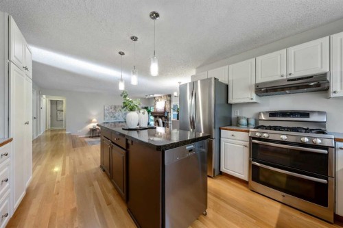 224 Varsity Crescent Nw, Calgary, AB 