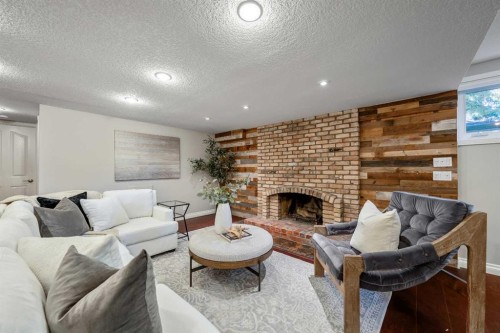 224 Varsity Crescent Nw, Calgary, AB 