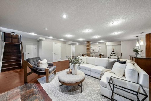 224 Varsity Crescent Nw, Calgary, AB 