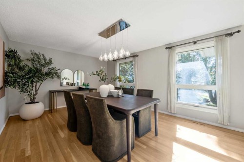 224 Varsity Crescent Nw, Calgary, AB 