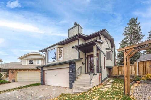 28 Hawkcliff Place Nw, Calgary, AB 