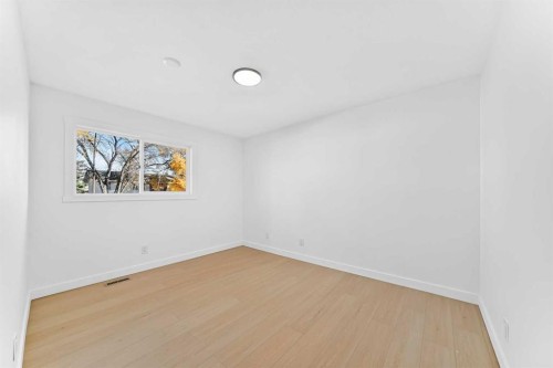 911 Penmeadows Road Se, Calgary, AB 