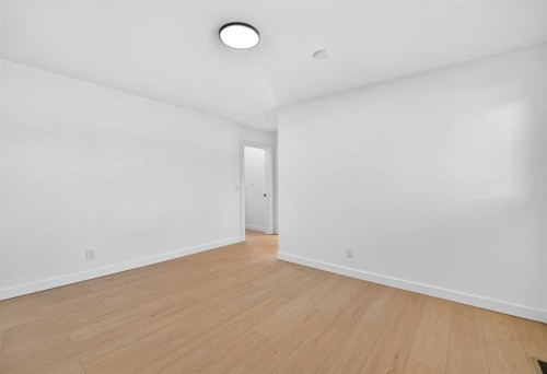 911 Penmeadows Road Se, Calgary, AB 
