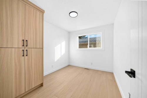 911 Penmeadows Road Se, Calgary, AB 