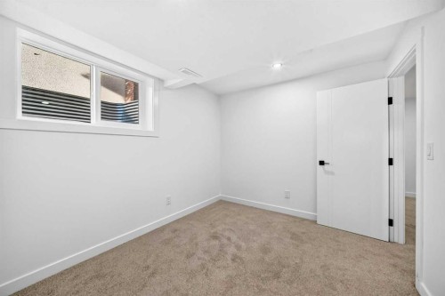 911 Penmeadows Road Se, Calgary, AB 