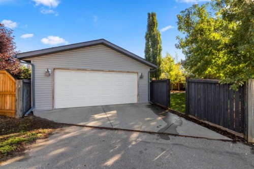 47 Somerside Common Sw, Calgary, AB 