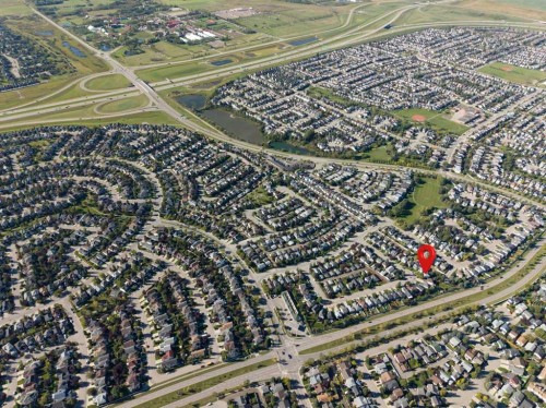 47 Somerside Common Sw, Calgary, AB 
