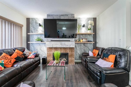 249 Copperpond Landing Se, Calgary, AB 