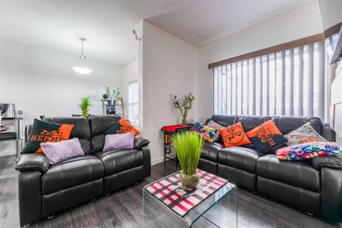 249 Copperpond Landing Se, Calgary, AB 