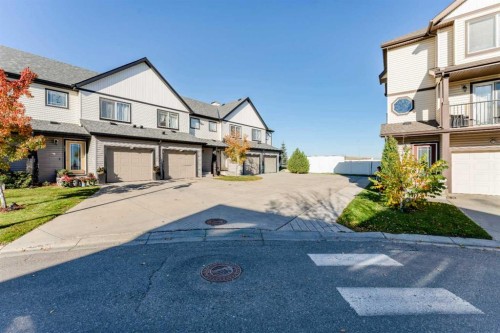 249 Copperpond Landing Se, Calgary, AB 