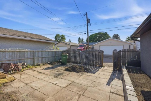 19 Mardale Crescent Ne, Calgary, AB 
