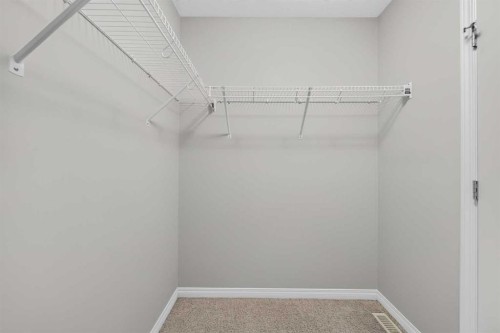 427 Mahogany Boulevard Se, Calgary, AB 
