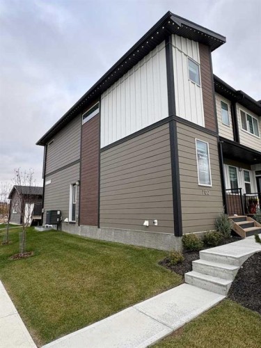 702 Wolf Willow Boulevard Se, Calgary, AB 
