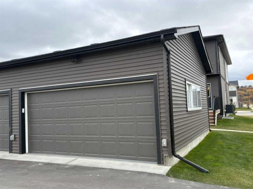 702 Wolf Willow Boulevard Se, Calgary, AB 