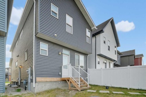 341 Calhoun Common Ne, Calgary, AB 