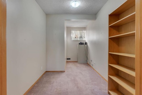 82 Bridleridge Road Sw, Calgary, AB 