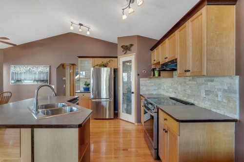 82 Bridleridge Road Sw, Calgary, AB 
