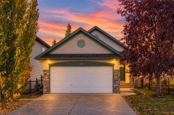 7 Royal Birch Green NW Calgary, AB T3G 5L5