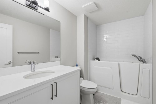 10 Heritage Close, Cochrane, AB 