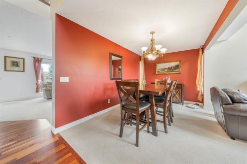 240 Everglade Circle Sw, Calgary, AB 