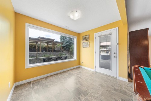 240 Everglade Circle Sw, Calgary, AB 