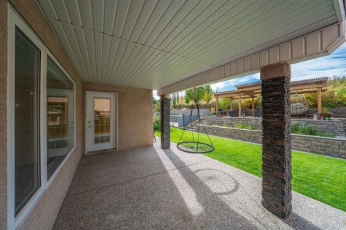 240 Everglade Circle Sw, Calgary, AB 