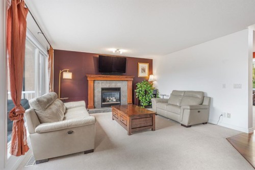 240 Everglade Circle Sw, Calgary, AB 