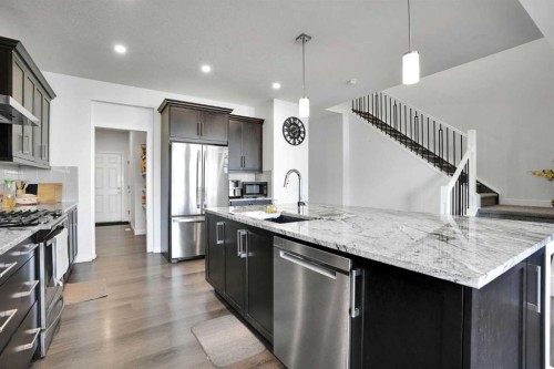 314 Corner Meadows Way Ne, Calgary, AB 