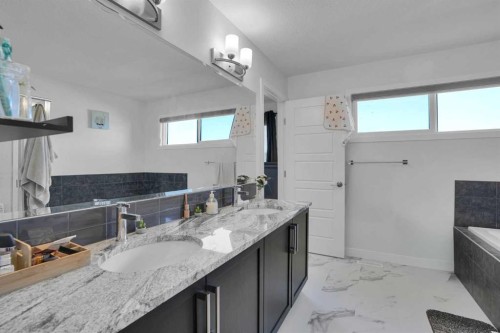 314 Corner Meadows Way Ne, Calgary, AB 