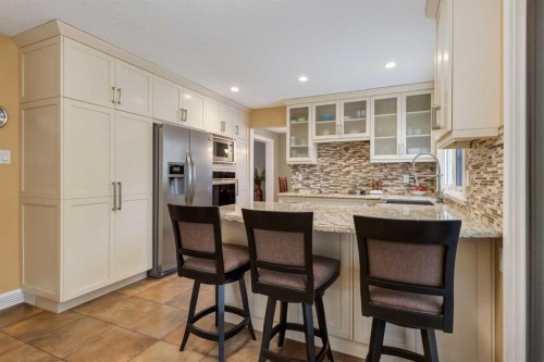 10723 Maplebend Drive Se, Calgary, AB 