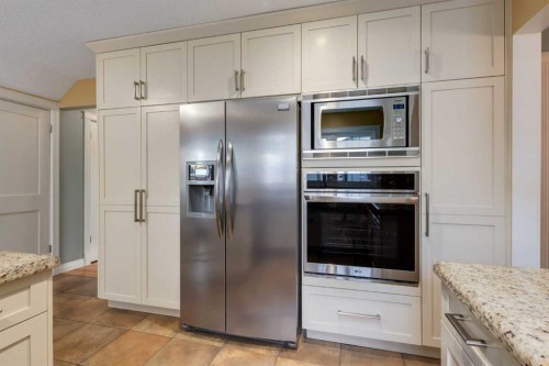 10723 Maplebend Drive Se, Calgary, AB 