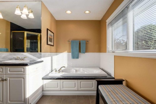 10723 Maplebend Drive Se, Calgary, AB 