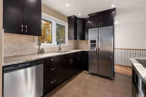 4207 5 Avenue Sw, Calgary, AB 