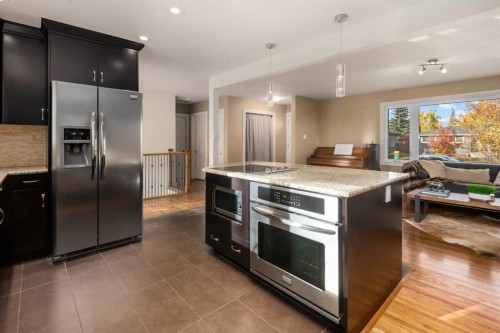 4207 5 Avenue Sw, Calgary, AB 