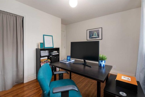 4207 5 Avenue Sw, Calgary, AB 