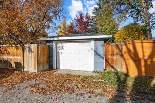 4207 5 Avenue Sw, Calgary, AB 