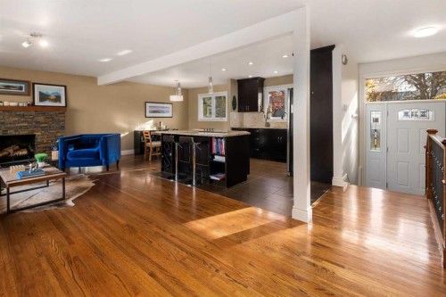 4207 5 Avenue Sw, Calgary, AB 