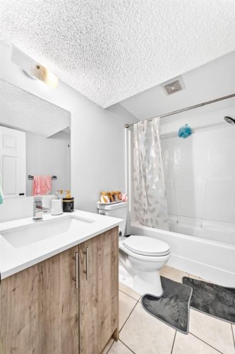 135 Whiteview Close Ne, Calgary, AB 