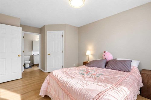 34 Applestone Park Se, Calgary, AB 