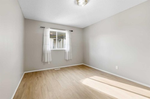 34 Applestone Park Se, Calgary, AB 