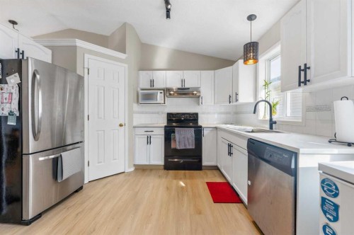 34 Applestone Park Se, Calgary, AB 