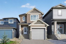 39 Evanscrest Way NW Calgary, AB T3P 0P9