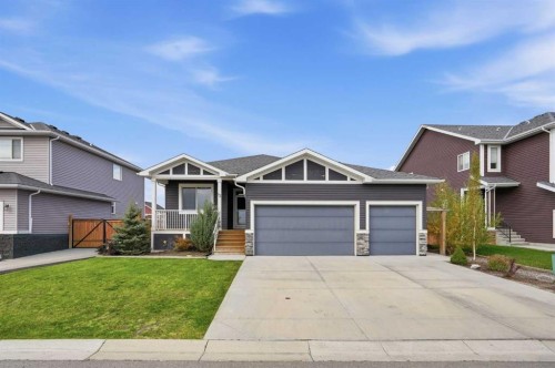 13 Hanson Lane NE Langdon, AB T0J 1X1