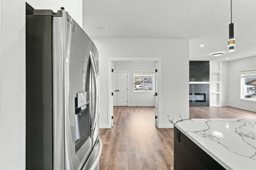 67 Lakes Estates Circle, Strathmore, AB 