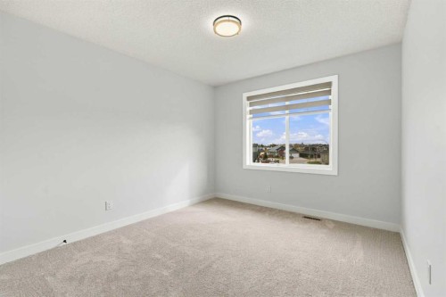 67 Lakes Estates Circle, Strathmore, AB 