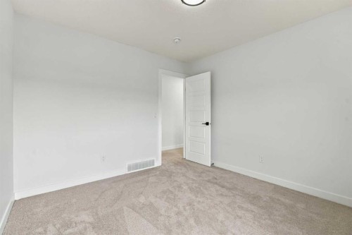 67 Lakes Estates Circle, Strathmore, AB 