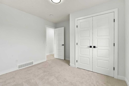 67 Lakes Estates Circle, Strathmore, AB 